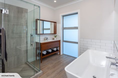 Photo of property in 154 Kupe Drive, Whitianga, 3510