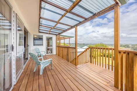 Photo of property in 454 Don Buck Road, Massey, Auckland, 0614