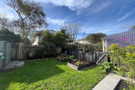 Photo of property in 2/31 Campbell Terrace, Petone, Lower Hutt, 5012
