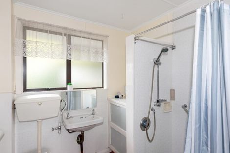 Photo of property in 18 Roche Avenue, Upper Riccarton, Christchurch, 8041