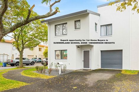Photo of property in 15 Butia Avenue, Henderson, Auckland, 0612
