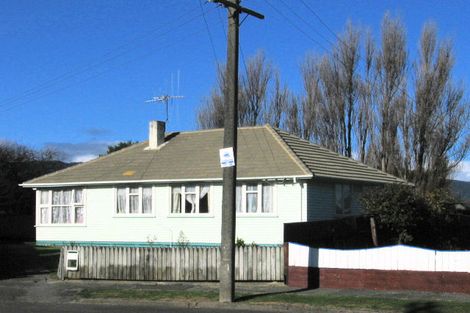 Photo of property in 11 Totara Place, Otaki, 5512