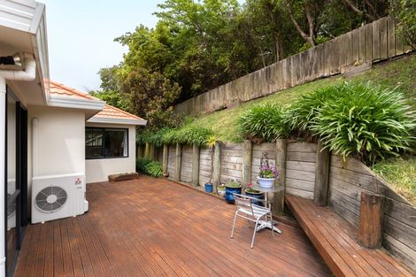 Photo of property in 17 Corsham Grove, Churton Park, Wellington, 6037