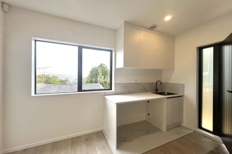Photo of property in 25 Seaview Road, Glenfield, Auckland, 0629