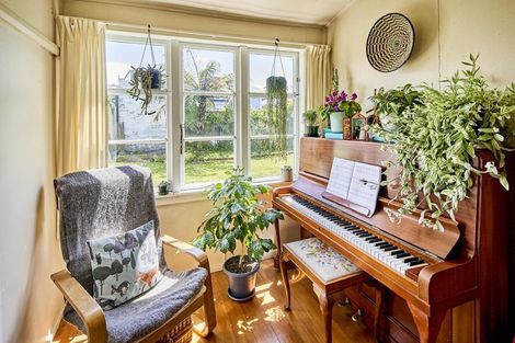 Photo of property in 16a Rhodes Street, Newtown, Wellington, 6021