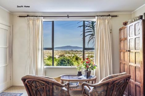 Photo of property in 55 Kakariki Grove, Waikanae, 5036