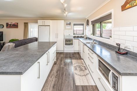 Photo of property in 10 Kakaho Drive, Tawhero, Whanganui, 4501