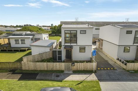 Photo of property in 1/31b Garelja Road, Henderson, Auckland, 0612