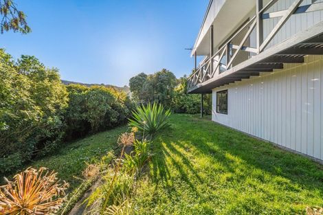 Photo of property in 11 Roband Crescent, Brown Owl, Upper Hutt, 5018