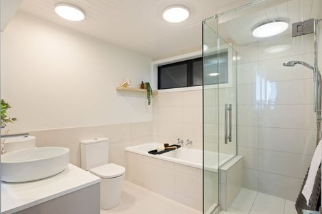 Photo of property in 10 Hobday Lane, Mount Pleasant, Christchurch, 8081