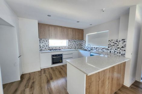Photo of property in 74a Thompson Terrace, Manurewa, Auckland, 2102