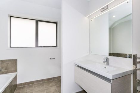 Photo of property in 10 Gibboney Place, Pokeno, 2402
