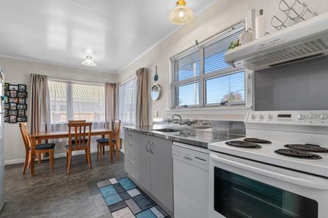 Photo of property in 6 Kusabs Road, Mangakakahi, Rotorua, 3015