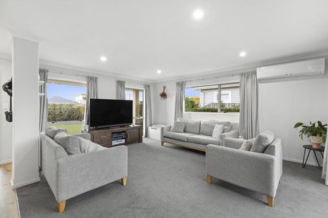 Photo of property in 64 Wattle Drive, New Brighton, Christchurch, 8083