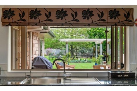 Photo of property in 2a Masters Road, Waiuku, 2681