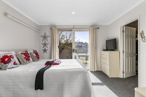 Photo of property in 11 Gendo Avenue, Henderson, Auckland, 0612