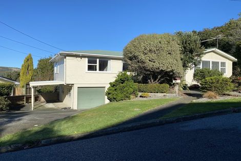 Photo of property in 79 Larsen Crescent, Tawa, Wellington, 5028