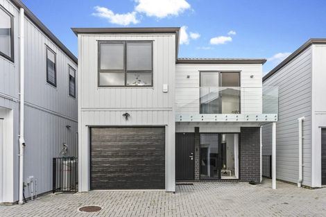 Photo of property in 19c Farwood Drive, Henderson, Auckland, 0612