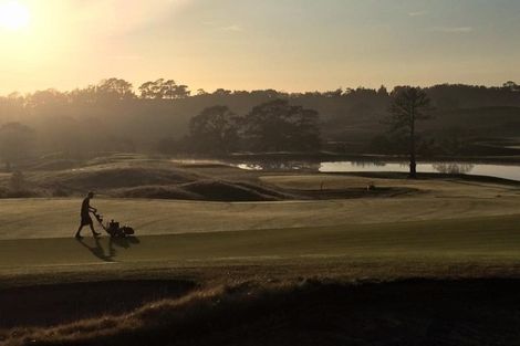 Photo of property in 51 Kowhai Road, Orewa, Silverdale, 0992