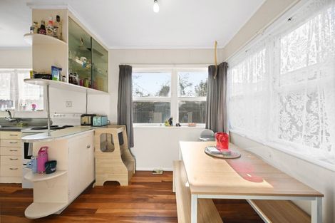 Photo of property in 61 Carrington Avenue, Silverdale, Hamilton, 3216