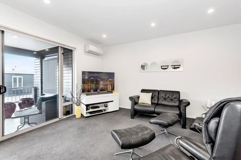 Photo of property in 23u7 Marama Street, Frankton, Hamilton, 3204