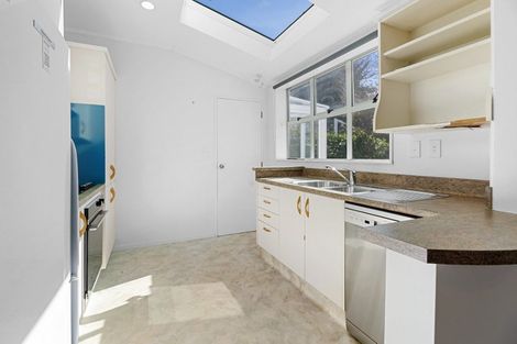 Photo of property in 90 Eden Street, Island Bay, Wellington, 6023