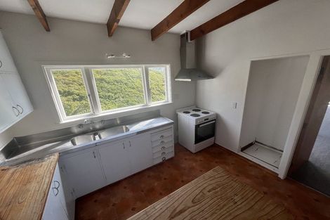 Photo of property in 94 Karepa Street, Brooklyn, Wellington, 6021