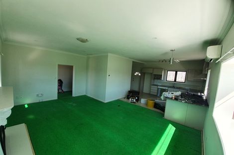 Photo of property in 37 Ballance Avenue, Papatoetoe, Auckland, 2104
