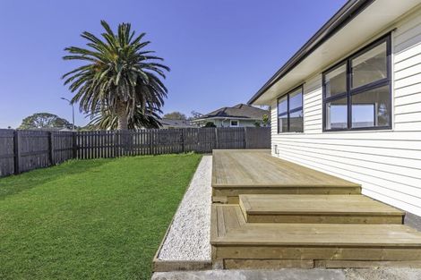Photo of property in 24 Heyford Close, Mangere, Auckland, 2022