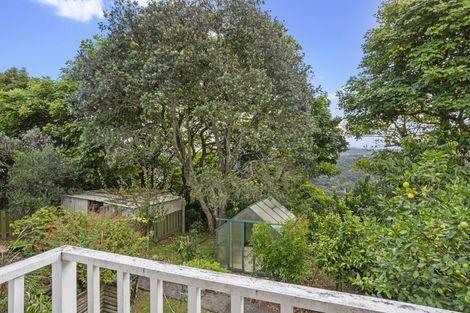 Photo of property in 22 Grendon Road, Titirangi, Auckland, 0604