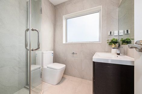 Photo of property in 42 San Prospero Crescent, Henderson, Auckland, 0612