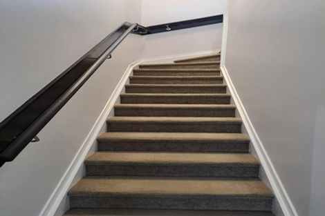 Photo of property in 2 Kirikiri Drive, Papakura, 2110