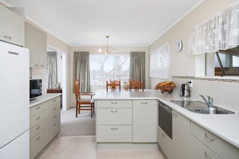 Photo of property in 60 Paterson Avenue West, Pukekohe, 2120