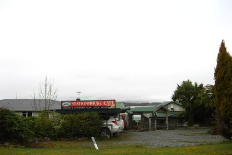 Photo of property in 40 Koe Street, Moana, 7872