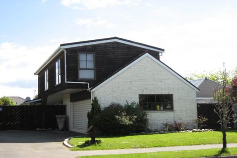 Photo of property in 4 Strachan Place, Rangiora, 7400