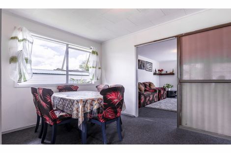 Photo of property in 67 Hindmarsh Street, Henderson, Auckland, 0612