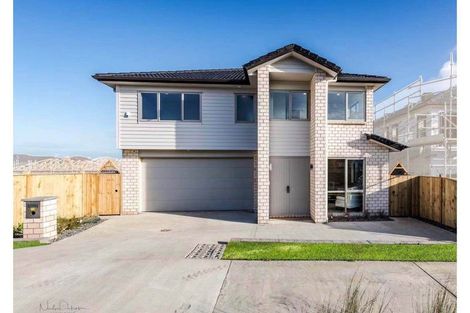 Photo of property in 73 Drumbuoy Drive, Flat Bush, Auckland, 2019