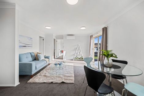 Photo of property in 8a Church Street, Tuakau, 2121