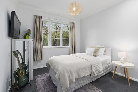 Photo of property in 1 Sydenham Street, Northland, Wellington, 6012