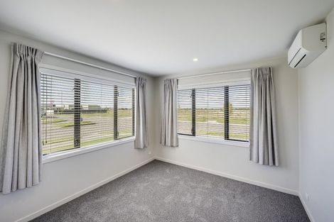Photo of property in 24 Aspiring Drive, Poraiti, Napier, 4112