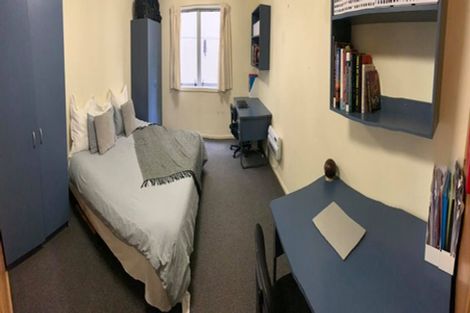 Photo of property in Basin Reserve Complex, 7/4 Sussex Street, Mount Cook, Wellington, 6021