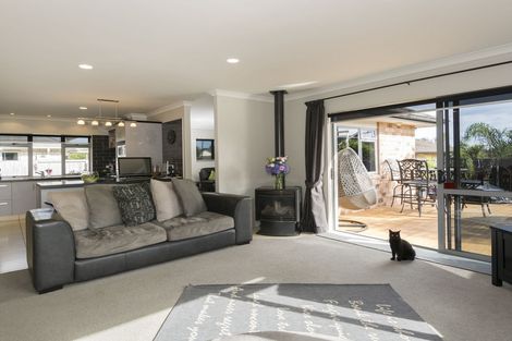 Photo of property in 87 Merriman Place, Pyes Pa, Tauranga, 3112