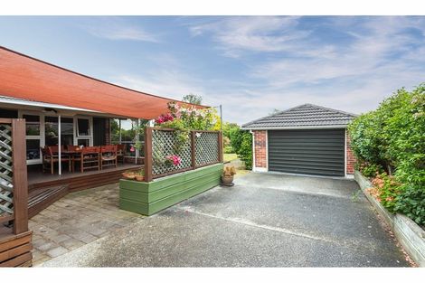 Photo of property in 15 Manuka Street, Mairehau, Christchurch, 8013