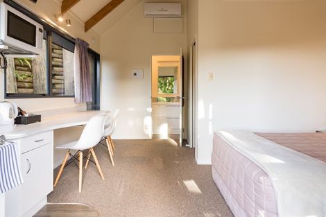 Photo of property in 60 Fishlock Road, Te Arai, Wellsford, 0974