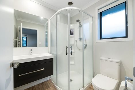 Photo of property in 8 Macloughlin Drive, Te Puke, 3119