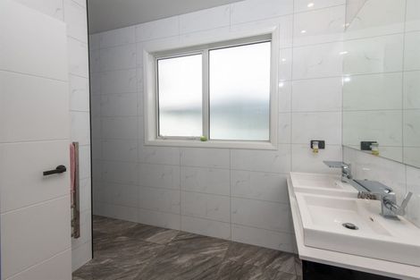 Photo of property in 19 Mike Smith Drive, Cambridge, 3434