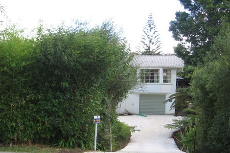 Photo of property in 61 Saddleback Rise, Murrays Bay, Auckland, 0630