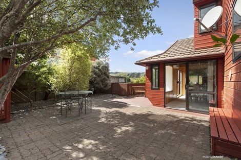 Photo of property in 8 Burbank Crescent, Churton Park, Wellington, 6037