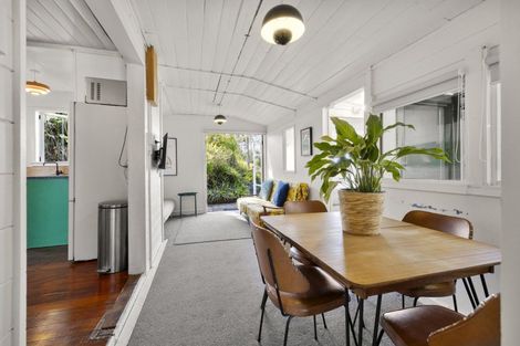 Photo of property in 34 Government Road, Raglan, 3225