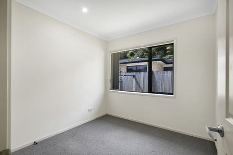 Photo of property in 14a Frederick Place, Whalers Gate, New Plymouth, 4310